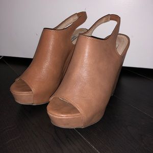 Steve Madden Blassst Platform Wedges Size 6